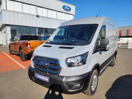 FORD Transit 2T Fg E 390 L2H2 135 kW (184 ch) Electrique Batterie 75/68 kWh Trend Business à vendre à Orléans - Image n°1