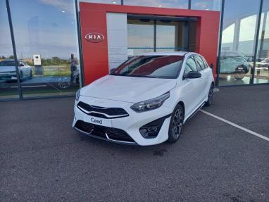 Voir le détail de l'offre de cette KIA Ceed 1.6 CRDI 136ch MHEV GT Line de 2023 en vente à partir de 315.09 €  / mois