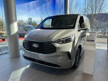 Voir le détail de l'offre de cette FORD Transit Custom Fg 320 L1H1 2.0 EcoBlue 170ch Limited 4x4 BVA8 de 2023 en vente à partir de 51 900 € 