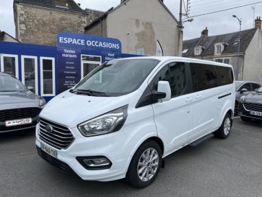 Voir le détail de l'offre de cette FORD Tourneo Custom 320 L2H1 2.0 EcoBlue Hybrid 130ch Titanium de 2022 en vente à partir de 522.64 €  / mois