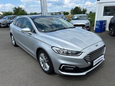 Voir le détail de l'offre de cette FORD Mondeo 2.0 EcoBlue 150ch Titanium BVA 5p de 2019 en vente à partir de 227.54 €  / mois