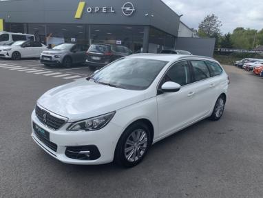 Voir le détail de l'offre de cette PEUGEOT 308 SW 1.2 PureTech 130ch Allure S&S de 2019 en vente à partir de 186.44 €  / mois