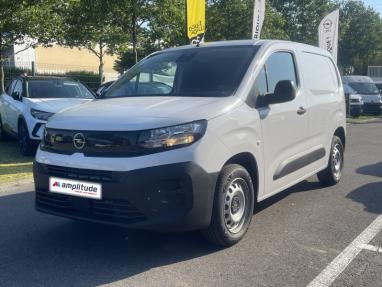 Voir le détail de l'offre de cette OPEL Combo Cargo M 650kg BlueHDi 100ch S&S de 2024 en vente à partir de 21 550 € 