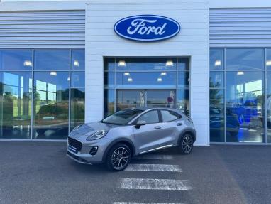 Voir le détail de l'offre de cette FORD Puma 1.0 EcoBoost 125ch mHEV Titanium 6cv de 2021 en vente à partir de 236.71 €  / mois