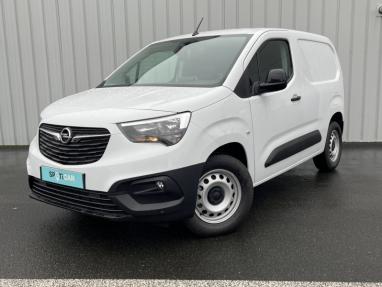 Voir le détail de l'offre de cette OPEL Combo Cargo M 650kg Puretech 110ch S&S Pack Business Connect de 2023 en vente à partir de 210.55 €  / mois