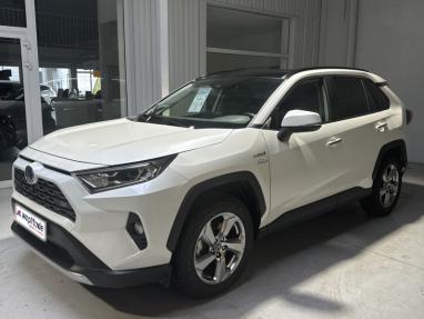 Voir le détail de l'offre de cette TOYOTA RAV4 Hybride 222ch Collection AWD-i de 2019 en vente à partir de 282.11 €  / mois