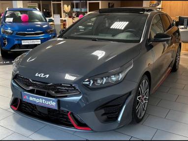 Voir le détail de l'offre de cette KIA ProCeed 1.6 T-GDI 204ch GT DCT7 de 2023 en vente à partir de 368.93 €  / mois