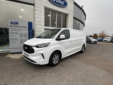 Voir le détail de l'offre de cette FORD Transit Custom Fg 300 L2H1 2.0 EcoBlue 136ch Limited de 2024 en vente à partir de 46 794 € 