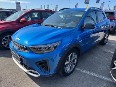 Voir le détail de l'offre de cette KIA Stonic 1.0 T-GDi 100ch GT Line Premium DCT7 de 2023 en vente à partir de 216.68 €  / mois