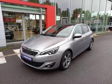 Voir le détail de l'offre de cette PEUGEOT 308 1.2 Puretech 130ch Féline S&S EAT6 5p de 2016 en vente à partir de 155.17 € / mois