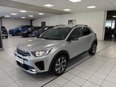 Voir le détail de l'offre de cette KIA Stonic 1.0 T-GDi 100ch GT Line de 2024 en vente à partir de 183.95 €  / mois