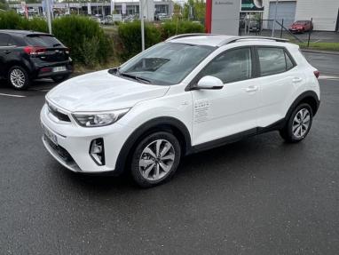 Voir le détail de l'offre de cette KIA Stonic 1.0 T-GDi 100ch Active de 2024 en vente à partir de 17 799 € 