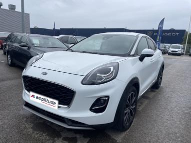 Voir le détail de l'offre de cette FORD Puma 1.0 EcoBoost 125 ch mHEV Titanium 6cv de 2021 en vente à partir de 174.73 €  / mois